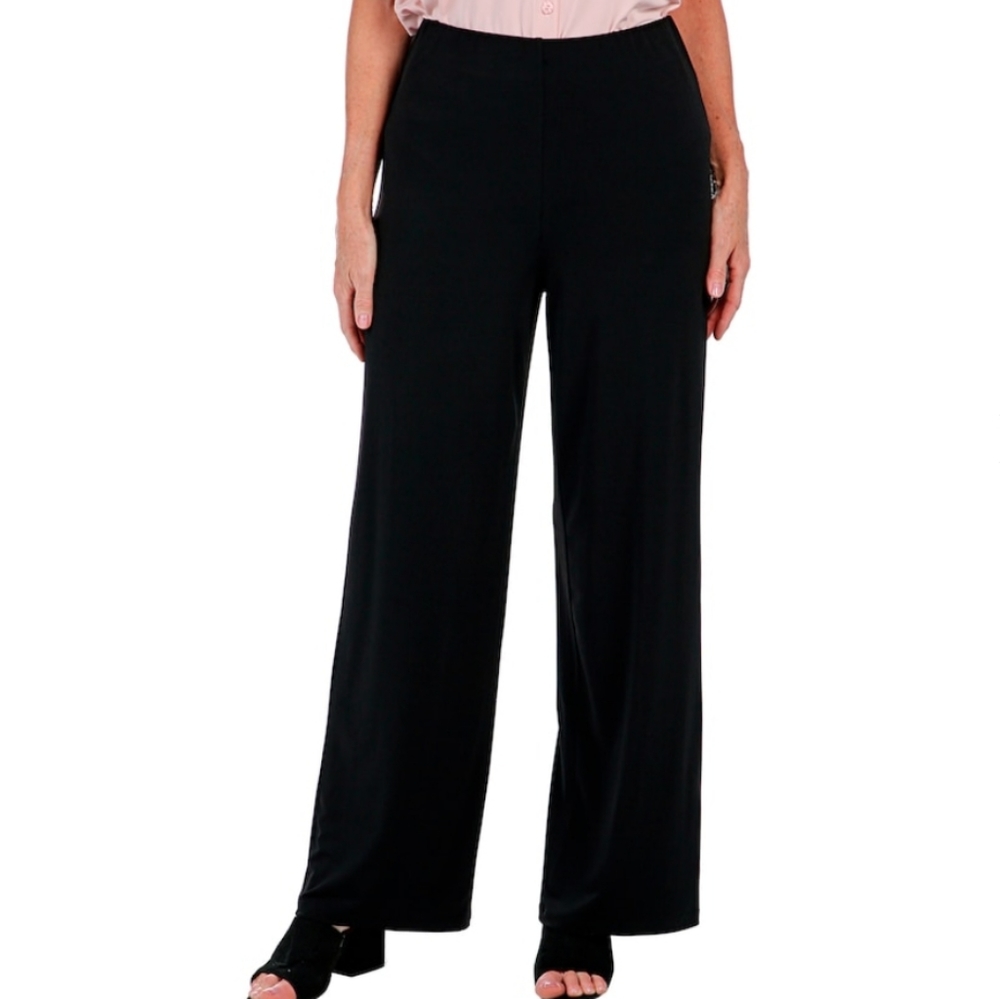 Nwot Relaxed knit stretch pant